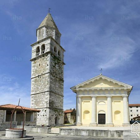 Villa Parenzana Вишнян Экстерьер фото