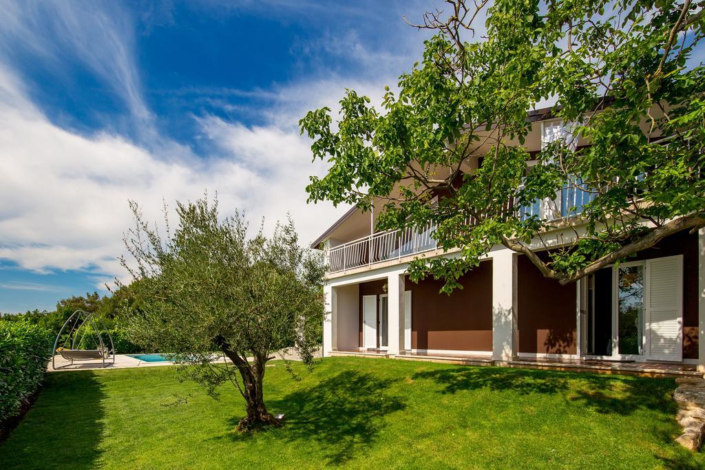 Villa Parenzana Вишнян Экстерьер фото