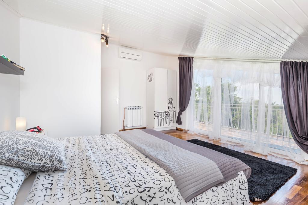 Villa Parenzana Вишнян Экстерьер фото